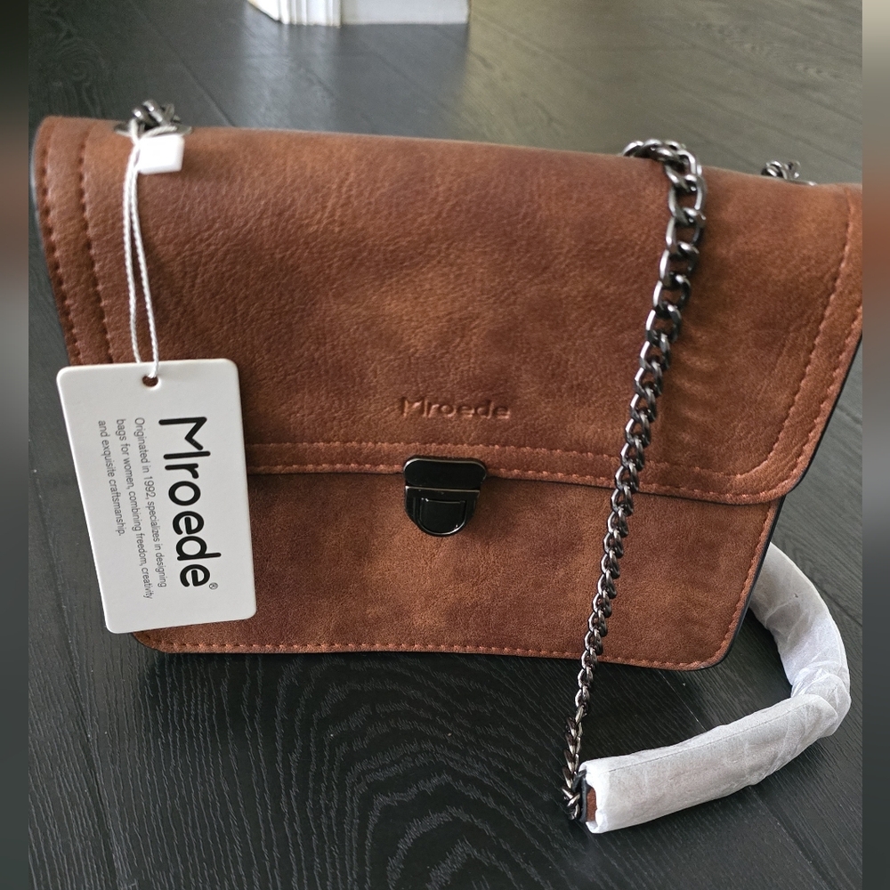 MROEDE Brown Crossbody Bag with Chain Accent